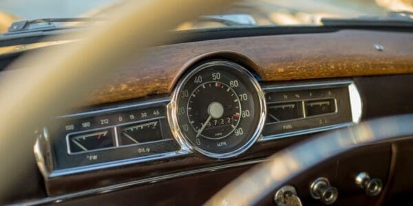 Photo Keywords: paid advertising, campaigns, online marketing, presence Relevant image: Dashboard