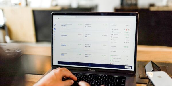 Photo Analytics Dashboard