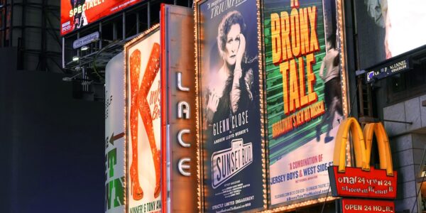 Photo Ad Scheduling Calendar